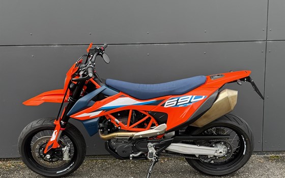 Gebrauchtmotorrad KTM 690 SMC R - Bild 2 Gebrauchtmotorrad KTM 690 SMC R - Bild 2