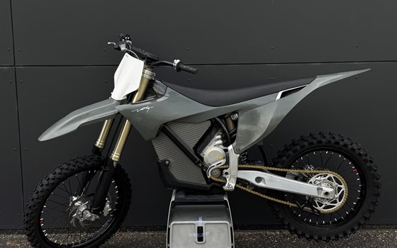 Gebrauchtmotorrad Stark Future Varg MX - Bild 1 Gebrauchtmotorrad Stark Future Varg MX - Bild 1