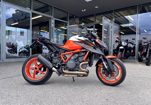KTM 1290 Super Duke R EVO