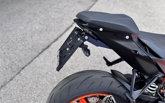 Gebrauchtmotorrad KTM 1290 Super Duke R EVO - Bild 6 Gebrauchtmotorrad KTM 1290 Super Duke R EVO - Bild 6