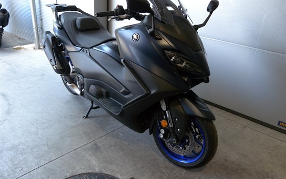 Gebrauchtmotorrad Yamaha TMAX 560 - Bild 6 Gebrauchtmotorrad Yamaha TMAX 560 - Bild 6