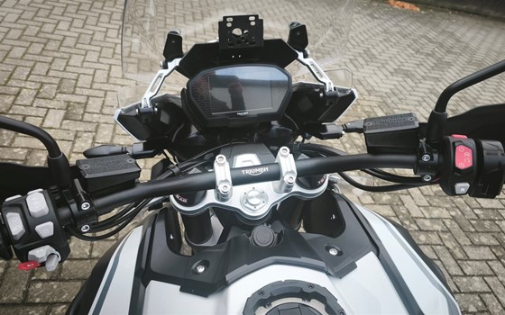 Gebrauchtmotorrad Triumph Tiger 1200 Alpine Edition - Bild 7