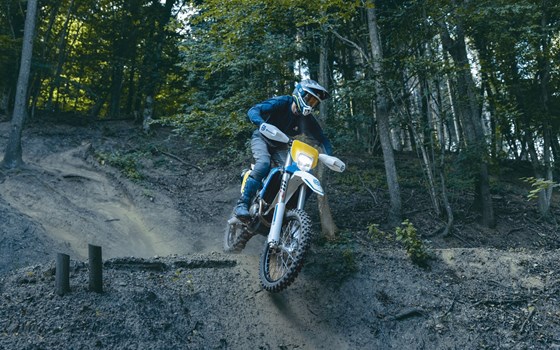 Neufahrzeug Husqvarna FE 350 Heritage - Bild 9 Neufahrzeug Husqvarna FE 350 Heritage - Bild 9