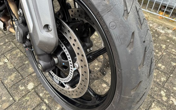 Gebrauchtmotorrad Triumph Trident 660 - Bild 4