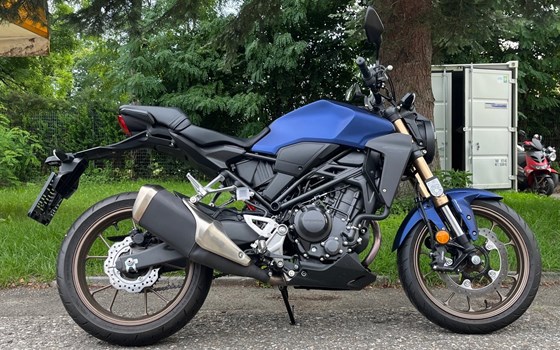 Gebrauchtmotorrad Honda CB300R - Bild 1