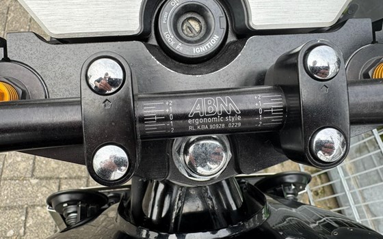 Gebrauchtmotorrad Yamaha XJR 1300 - Bild 12