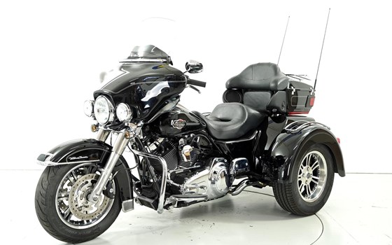 Motorrad Occasion Harley-Davidson Tri Glide Ultra Classic FLHTCUTG - Bild 3