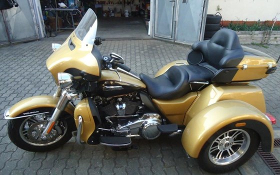 Gebrauchtmotorrad Harley-Davidson Tri Glide Ultra Classic FLHTCUTG - Bild 1
