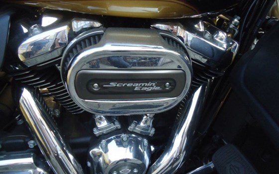 Gebrauchtmotorrad Harley-Davidson Tri Glide Ultra Classic FLHTCUTG - Bild 9