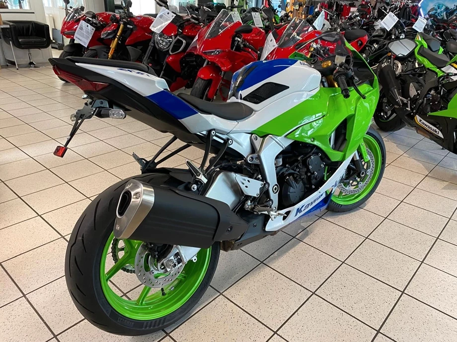 Angebot Kawasaki Ninja ZX-6R 40th Anniversary Edition Bild 10: Angebot Kawasaki Ninja ZX-6R 40th Anniversary Edition