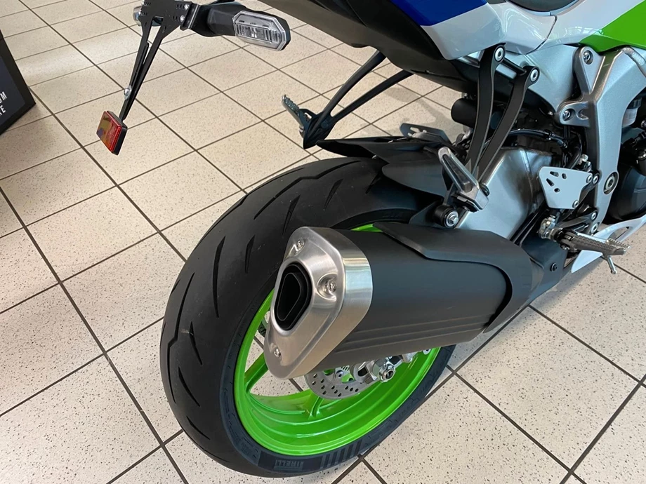 Angebot Kawasaki Ninja ZX-6R 40th Anniversary Edition Bild 4: Angebot Kawasaki Ninja ZX-6R 40th Anniversary Edition