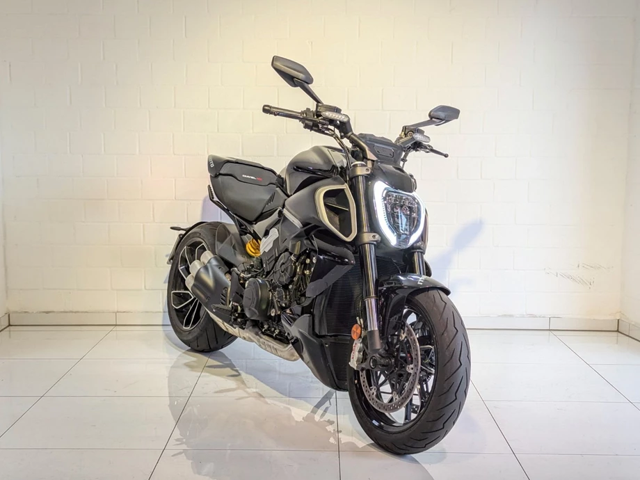 Angebot Ducati Diavel V4 Bild 1: Angebot Ducati Diavel V4