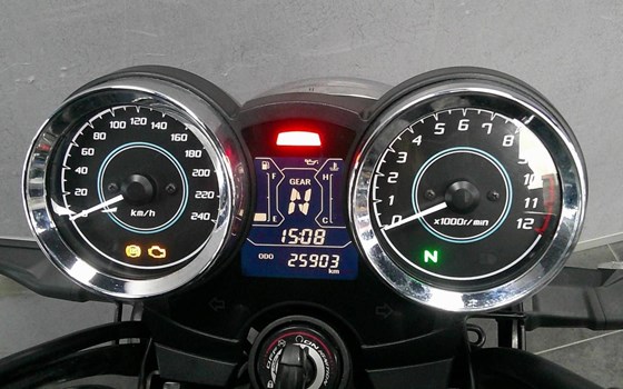 Gebrauchtmotorrad Kawasaki Z650 RS - Bild 14