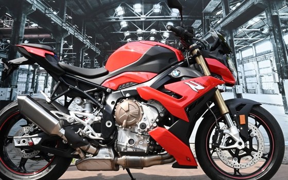 Gebrauchtmotorrad BMW S 1000 R - Bild 2