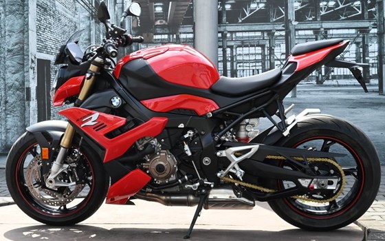 Gebrauchtmotorrad BMW S 1000 R - Bild 5