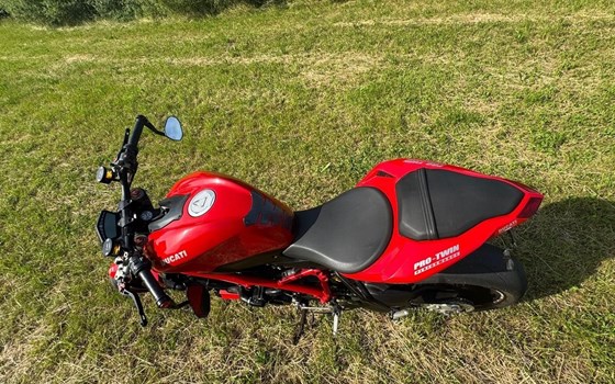 Gebrauchtmotorrad Ducati Streetfighter 848 - Bild 11 Gebrauchtmotorrad Ducati Streetfighter 848 - Bild 11