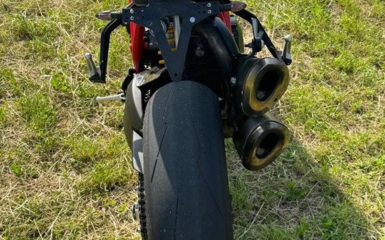 Gebrauchtmotorrad Ducati Streetfighter 848 - Bild 7 Gebrauchtmotorrad Ducati Streetfighter 848 - Bild 7