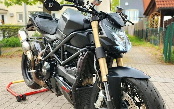 Gebrauchtmotorrad Ducati Streetfighter 848 - Bild 1 Gebrauchtmotorrad Ducati Streetfighter 848 - Bild 1