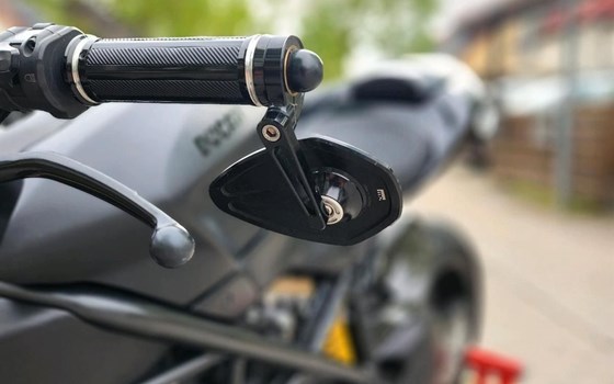 Gebrauchtmotorrad Ducati Streetfighter 848 - Bild 5 Gebrauchtmotorrad Ducati Streetfighter 848 - Bild 5