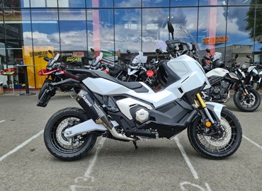 Neumotorrad Honda X-ADV
