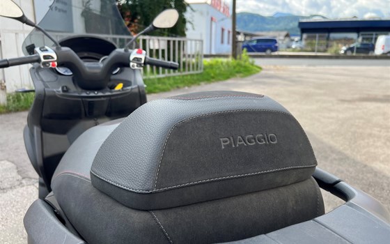 Gebrauchtmotorrad Piaggio MP3 500 hpe Sport Advanced - Bild 5 Gebrauchtmotorrad Piaggio MP3 500 hpe Sport Advanced - Bild 5