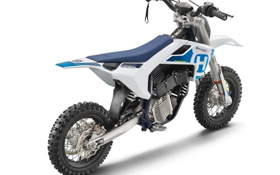 Neufahrzeug Husqvarna EE 3 - Bild 6 Neufahrzeug Husqvarna EE 3 - Bild 6