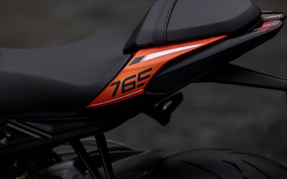 Neufahrzeug Triumph Street Triple 765 R A2 - Bild 13