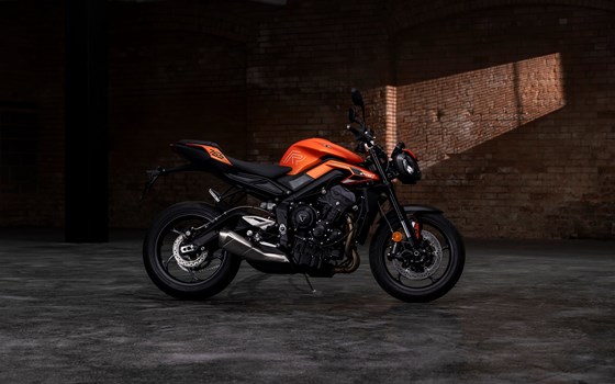 Neufahrzeug Triumph Street Triple 765 R A2 - Bild 16