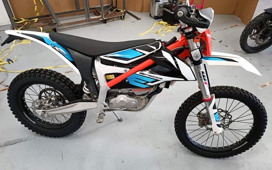 Gebrauchtmotorrad KTM Freeride E-XC - Bild 1 Gebrauchtmotorrad KTM Freeride E-XC - Bild 1