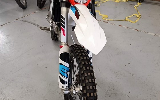 Gebrauchtmotorrad KTM Freeride E-XC - Bild 2 Gebrauchtmotorrad KTM Freeride E-XC - Bild 2