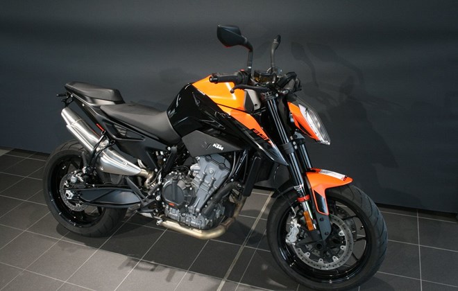 KTM 890 Duke