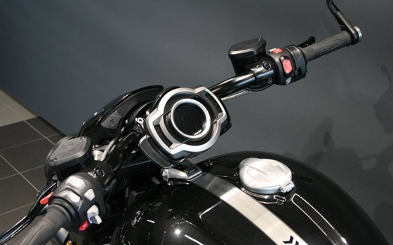 Gebrauchtmotorrad Triumph Rocket 3 Storm R - Bild 8