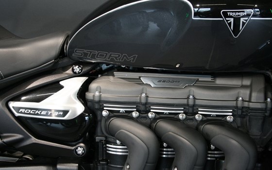 Gebrauchtmotorrad Triumph Rocket 3 Storm R - Bild 9