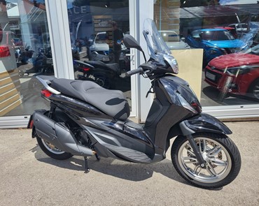 Piaggio Beverly 400