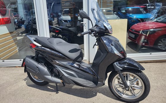 Gebrauchtmotorrad Piaggio Beverly 400 - Bild 1 Gebrauchtmotorrad Piaggio Beverly 400 - Bild 1