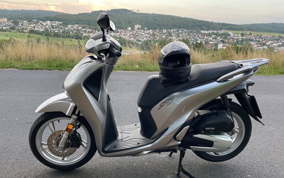 Gebrauchtmotorrad Honda SH150i - Bild 1