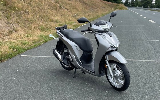 Gebrauchtmotorrad Honda SH150i - Bild 5