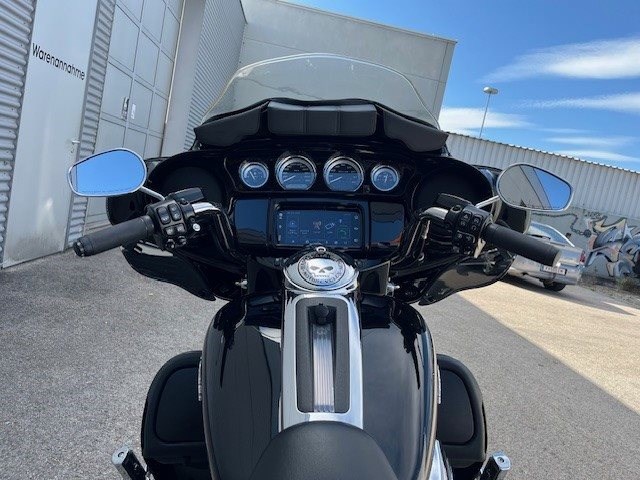 Harley-Davidson Touring Electra Glide Ultra Limited FLHTK (Vivid Black) - Bild 13