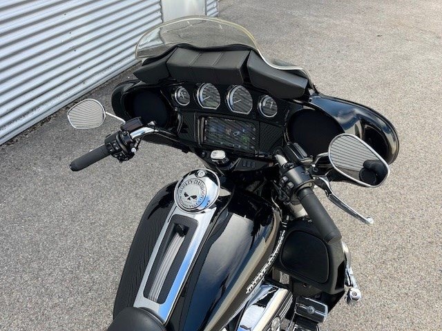 Harley-Davidson Touring Electra Glide Ultra Limited FLHTK (Vivid Black) - Bild 5