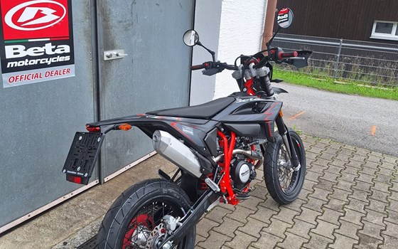 Neufahrzeug Beta RR 4T 125 R - Bild 3 Neufahrzeug Beta RR 4T 125 R - Bild 3
