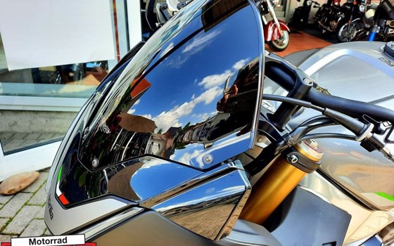 Gebrauchtmotorrad Aprilia Tuono V4 1100 - Bild 11