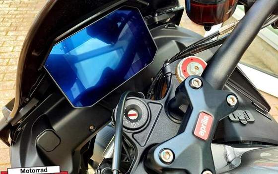 Gebrauchtmotorrad Aprilia Tuono V4 1100 - Bild 5