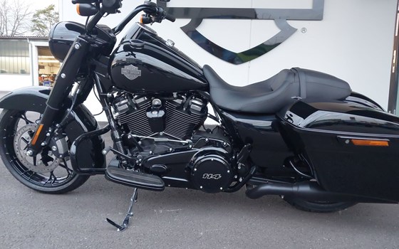 Gebrauchtmotorrad Harley-Davidson Touring Road King Special FLHRXS - Bild 12