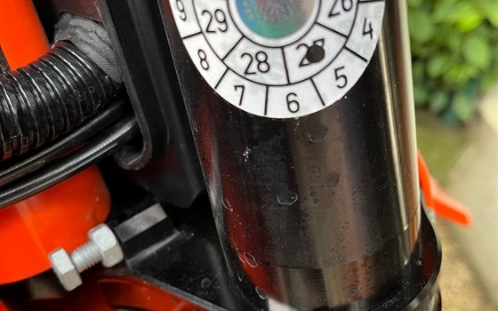 Gebrauchtmotorrad KTM 690 SMC R - Bild 2 Gebrauchtmotorrad KTM 690 SMC R - Bild 2