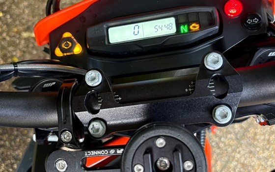 Gebrauchtmotorrad KTM 690 SMC R - Bild 8