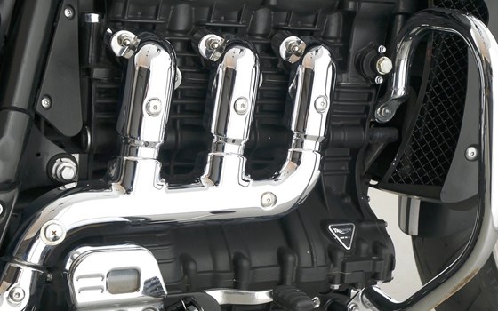 Gebrauchtmotorrad Triumph Rocket III Roadster - Bild 14