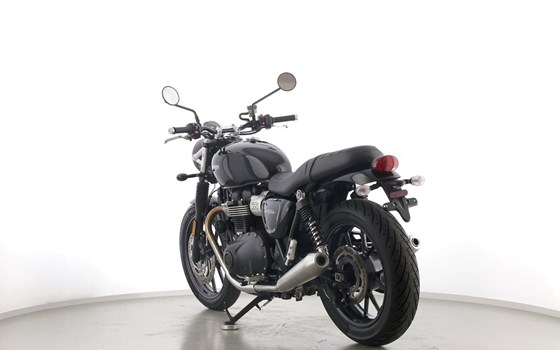 Gebrauchtmotorrad Triumph Street Twin - Bild 6