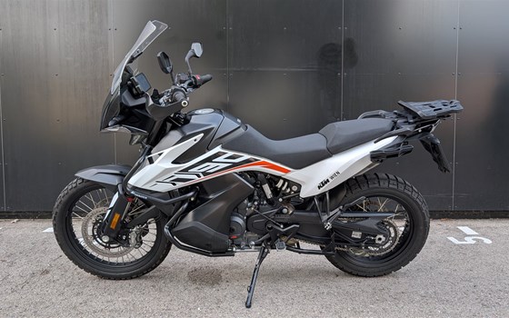 Gebrauchtmotorrad KTM 790 Adventure - Bild 2 Gebrauchtmotorrad KTM 790 Adventure - Bild 2