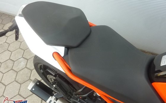 Gebrauchtmotorrad KTM 125 Duke - Bild 4