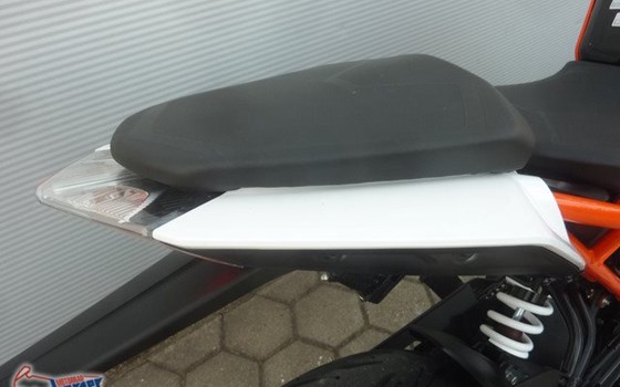 Gebrauchtmotorrad KTM 125 Duke - Bild 5